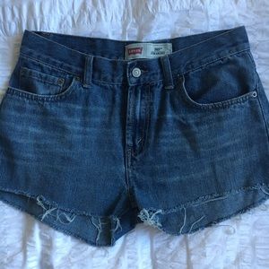 Levi’s shorts